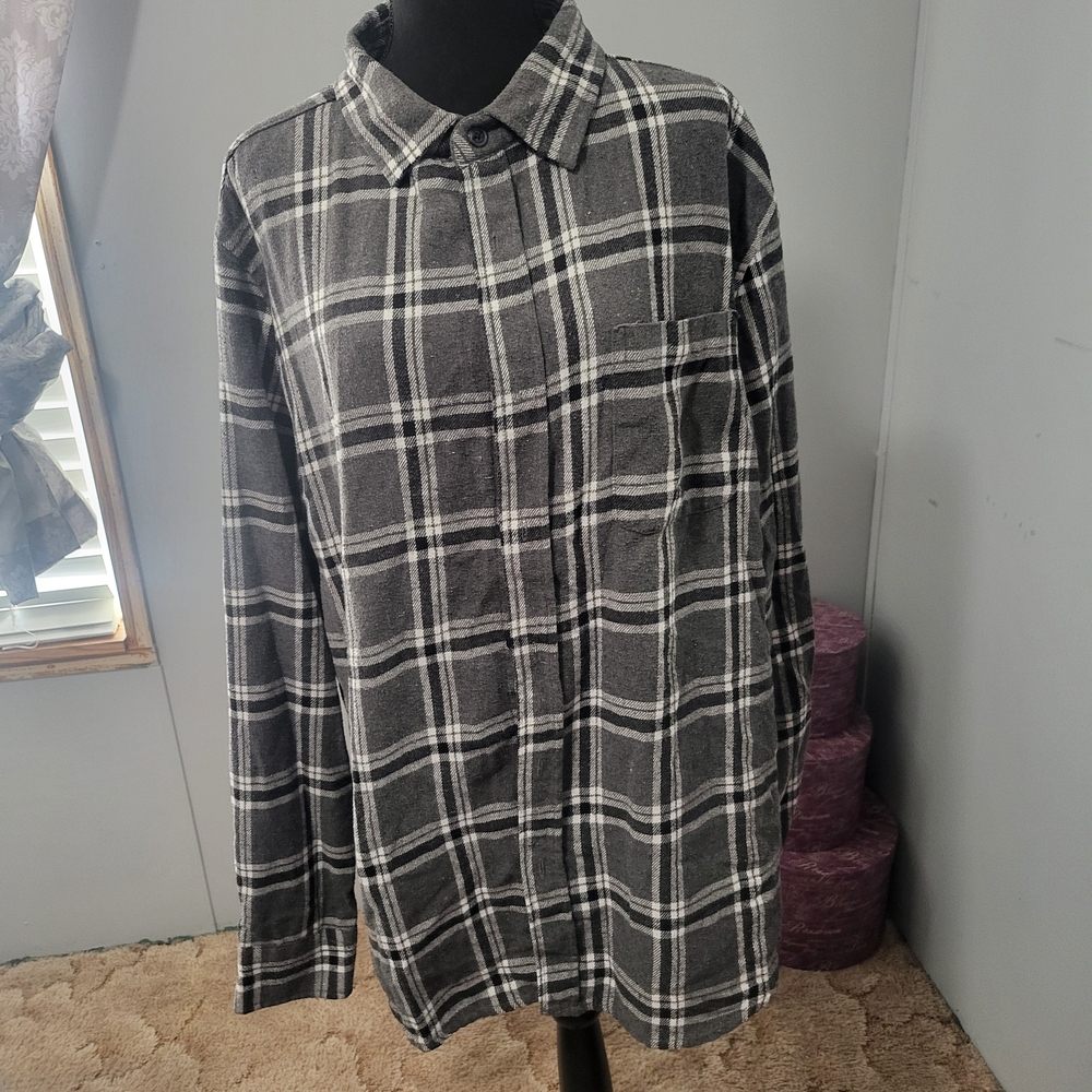 Tory Burch Men's Charcoal and White Checkered Shirt